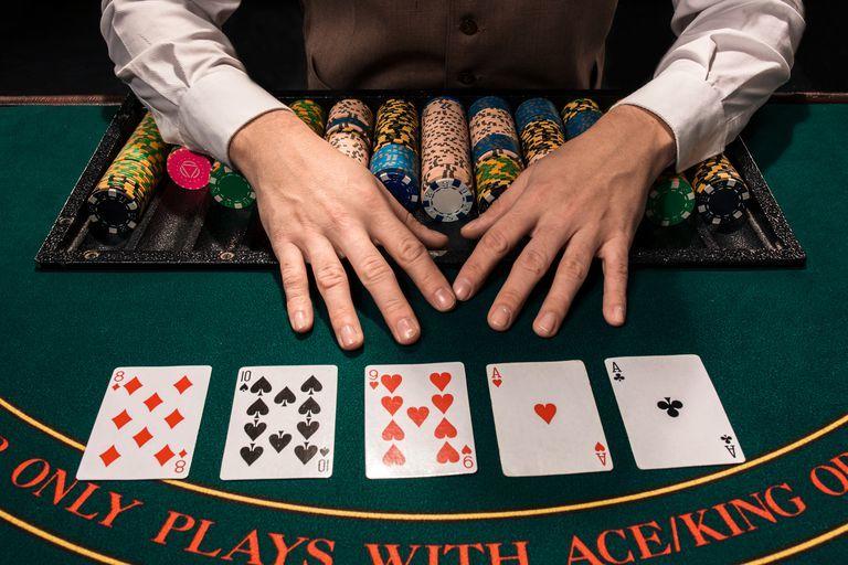 Khám phá top game bài đổi thưởng online uy tín và hấp dẫn nhất năm 2024